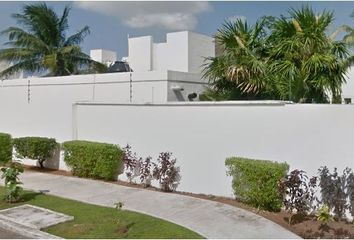 Casa en condominio en  Paseo Marupa Sm 50, Cancún, Quintana Roo, México