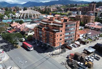 Departamento en  Av. 12 De Abril, Cuenca, Ecuador