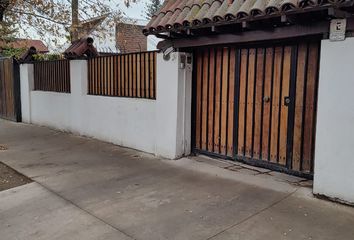 Casa en  Veintiuno De Mayo, La Cisterna, Chile