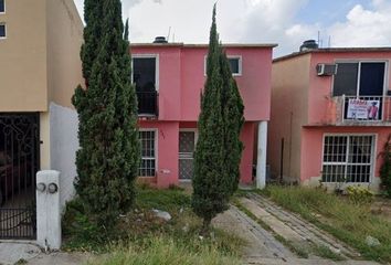 Casa en  Blvd. José Romero García, Petróleros Sección 3, Roger Gómez, Altamira, Tamaulipas, México