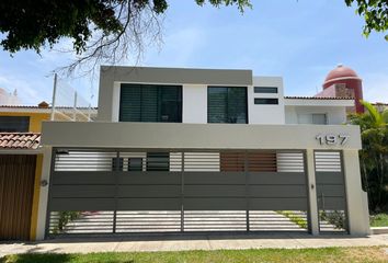 Casa en fraccionamiento en  Circuito De Las Flores Sur 2460, Bugambilias, Zapopan, Jalisco, México