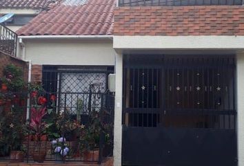 Casa en  Los Parrales, Calle 65b, Ibagué, Tolima, Colombia