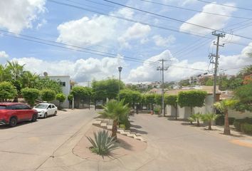 Casa en fraccionamiento en  Cerro Volcán Del Aire, Colinas De San Miguel, Culiacán, Sinaloa, México