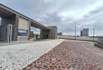 Lote de Terreno en  La Vista Residencial, Anillo Vial Fray Junípero Serra, Residencial La Vista, La Vista Residencial, Santiago De Querétaro, Querétaro, México