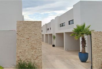 Casa en condominio en  Privadas Alpha, C48, Temozon Norte, Sin Nombre De Colonia 27, Mérida, Yucatán, México