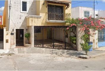 Casa en  Calle 82, Residencial Pensiones, Mérida, Yucatán, México