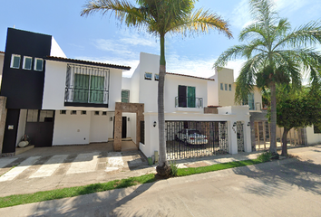 Casa en  Río Rhin, Fovissste 100, Fluvial Vallarta, Puerto Vallarta, Jalisco, México