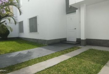 Departamento en  Los Alerces De Monterrico, Santiago De Surco, Perú