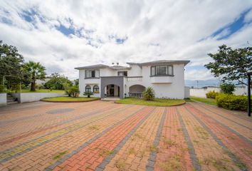 Casa en  Llano Grande, Quito, Ecuador