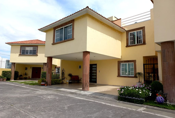 Casa en  Calle Manuel J. Clouthier, San Jeronimo Chicahualco, San Jerónimo Chicahualco, Estado De México, México