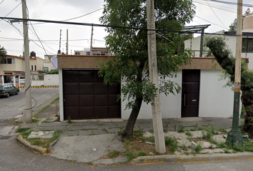 Casa en  Circuito Circunvalacion Poniente 8, Mz 019, San Lucas Tepetlacalco, Tlalnepantla, Estado De México, México