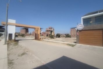 Terreno en  Las Casuarinas De Piura, Piura, Perú