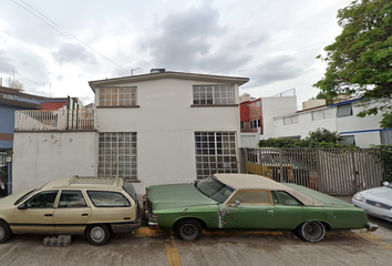 Casa en  C. Ezequiel A. Chávez 86, Mz 016, San Lucas Tepetlacalco, 54055 Naucalpan De Juárez, Méx., México