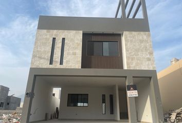 Casa en  Calle San Miguel, Mitras Poniente, García, Nuevo León, 66036, Mex