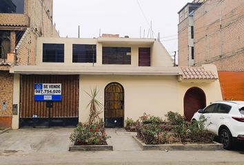 Casa en  Calle Cinco, Ate, Lima, 15012, Per