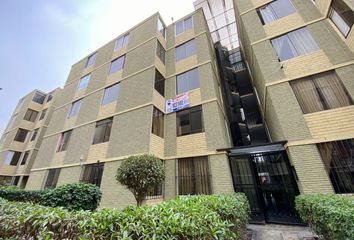 Departamento en  Av. Los Próceres 706, Santiago De Surco, Perú