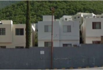 Casa en condominio en  Troeno, Bosques Del Contry Sector B-5, Guadalupe, Nuevo León, México