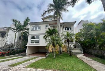 Casa en  El Dorado Residencial Y Marina, Fraccionamiento La Condesa, Boca Del Río, Veracruz, México