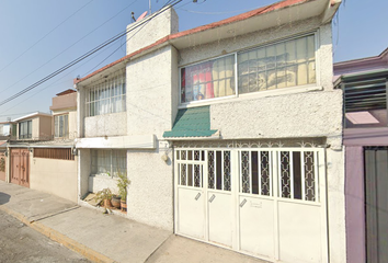 Casa en fraccionamiento en  Campestre Guadalupana, Nezahualcóyotl