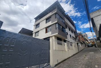 Casa en  Mena Del Hierro, Quito, Ecuador