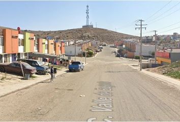 Casa en condominio en  Calle Valle De Eugenia, Los Valles, Tijuana, Baja California, México