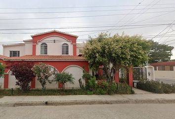 Casa en  18 De Marzo 1751, Hidalgo, Ensenada, Baja California, México