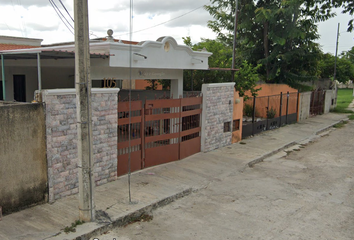 Casa en  C. 14-a, Jardines De Mulchechen, Centro, Kanasín, Yucatán, México