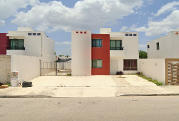 Casa en  C. 121, Los Héroes, 97306 Mérida, Yucatán, México