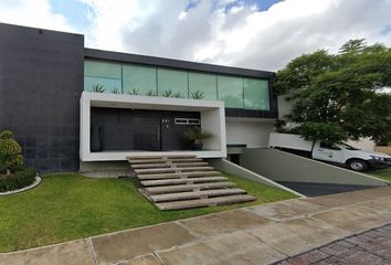 Casa en  Lago Patzcuaro 801, Cumbres Del Lago, Juriquilla, Querétaro, México