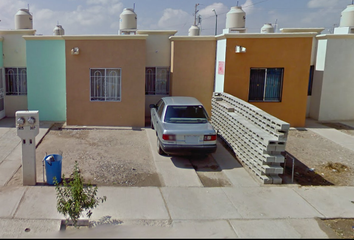 Casa en  Calle Cedros, Villas Del Sol, Jardines Universidad, Torreón, Coahuila De Zaragoza, México