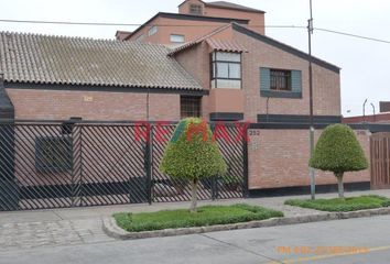 Casa en  Cahuide, Lima, Perú