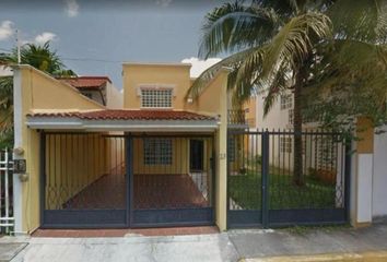 Casa en  Privada Cráter 13, Sm 15, Cancún, Quintana Roo, México