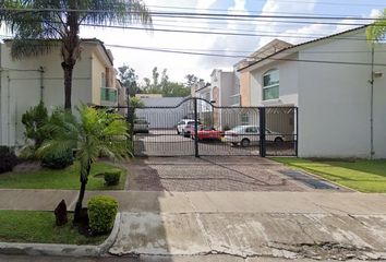 Casa en  Fraccionamiento Bosques De La Victoria, Guadalajara, Jalisco