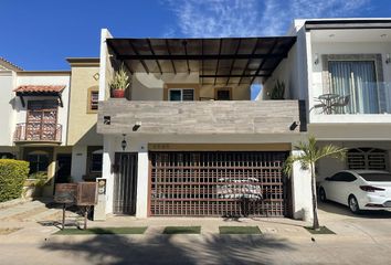 Casa en  Villas Portalegre 2, Calle Palmela, Portalegre, Culiacán, Sinaloa, México