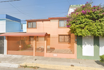 Casa en  Bosques De Ecatepec 20-mz 023, Mz 023, Bosques De Ecatepec, 55050 Ecatepec De Morelos, Méx., México