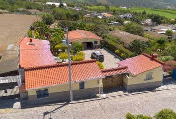 Casa en  Fr75+2xx, Vía San Lorenzo, Parroquia De Tumbabiro, Ecuador