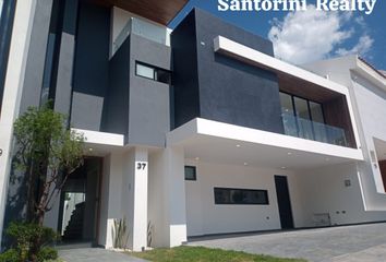 Casa en fraccionamiento en  La Loma De Gran Reserva, Circuito La Loma, Lomas De Angelópolis, Puebla, México