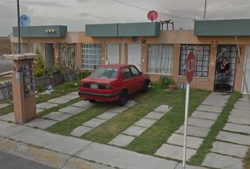 Casa en  Calle Jardínes De Aranjuez 2-1 Mz 026, Mz 026, Los Heroes Tecamac, 55764 Ciudad De México, México, México