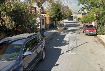 Casa en  Framboyán, Paseo Las Margaritas, Ciudad Benito Juárez, Nuevo León, México