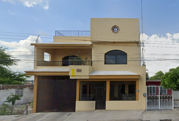 Casa en  Constituyente Francisco J. Mujica, Díaz Ordaz, Culiacán, Sinaloa, México