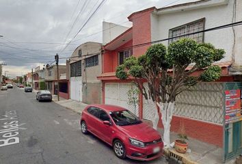 Casa en  Bellas Artes, Metropolitana 2da Sección, Ciudad Nezahualcóyotl, Estado De México, México