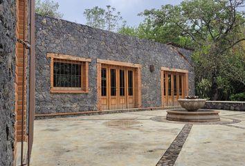 Casa en  Centro De Salud Santiago Tepetlapa, Tepoztlán - Yautepec, San Juan Tlacotenco, Morelos, México