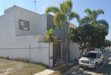 Casa en  Calle Ágata, Residencial Esmeralda Norte, Colima, México