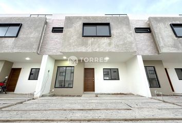 Casa en condominio en  Luna Bosque, Zapopan, Jalisco, México