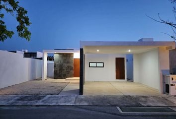 Casa en condominio en  Lunare Residencial, Mérida, Yucatán, México