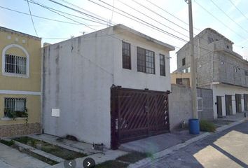 Casa en  Calle Mision De San Francisco 200, Misión De Huinala, 66646 Ciudad Apodaca, Nuevo León, México