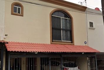 Casa en fraccionamiento en  Cerro De La Bufa 6111-lote 27, Valle De Las Cumbres 2o. Sector, Monterrey, Nuevo León, México