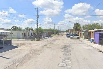 Casa en  Av. De Las Flores, Los Almendros Ii, Reynosa, Tamaulipas, México