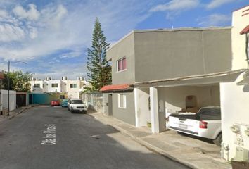 Casa en  Cerrada Los Pinos 5, Playa Del Carmen, Quintana Roo, México