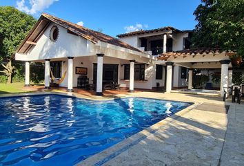 Villa-Quinta en  Parcelación La Florida, San Jerónimo, Antioquia, Colombia